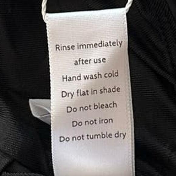 NWOT Andie The Belmar One Piece Swimsuit Crossover Tie Waist V Neck Black Size M - Picture 8 of 9